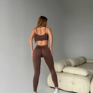 Легінси з V подібним поясом позаду та ефектом Push up
